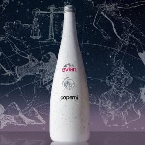 免運!【法國evian 依雲】天然礦泉水 2024 evian x Coperni 750ml / 玻璃單瓶 (12瓶，每瓶363.1元)