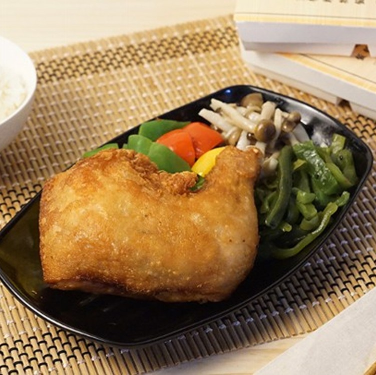 炸雞腿弁當