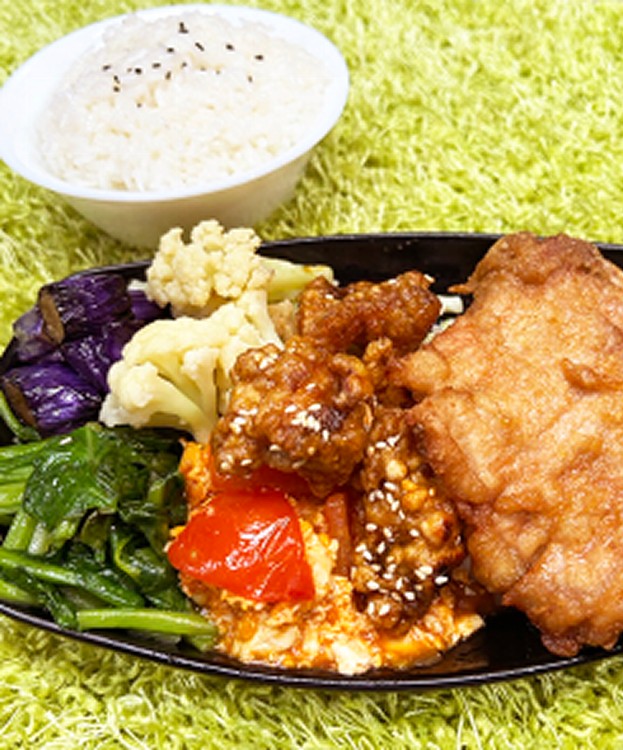 炸排骨+炭烤雞丁弁當
