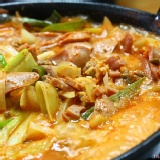 黃金泡菜雞肉부대찌개