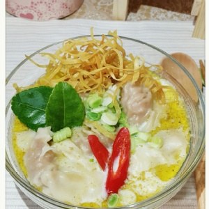 椰香綠咖哩雲吞