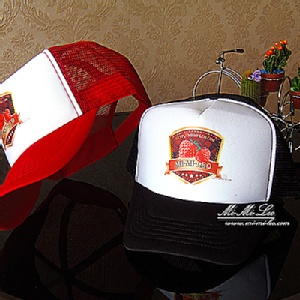 MI-MI-LEO草莓棒球對帽(黑/紅)只要$500~ 特價：$500