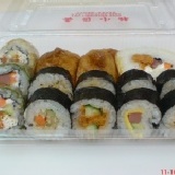 讓你吃粗飽的**大綜合壽司**啦!!!!! 特價：$60