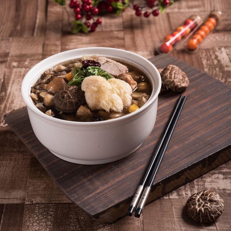 【六福客棧】小餐桌料理 任選 椒汁燉肋排、老鴨粉絲煲、蔬食佛跳牆