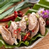 【曾記巧口滷味坊】一口咬下滷汁溢滿整個口腔，超有彈性的口感的脆管