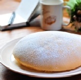 雞蛋布丁鮮奶油波士頓 (16盒免運區) 綿密的蛋糕體加上Q嫩嫩的雞蛋布丁 特價：$100