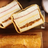 招牌肉鬆起酥火腿三明治30公分