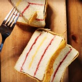 草莓起士起酥三明治