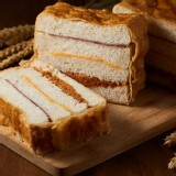 招牌肉鬆起酥火腿三明治30公分