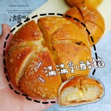 韓國香蒜/帕瑪森乳酪麵包80g 特價：$40