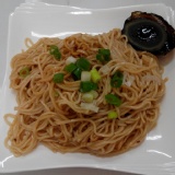 太陽烤的關廟麵-呷什麵-油蔥香菇乾麵 特價：$139