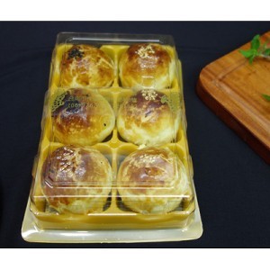 6粒塑膠盒裝(烏豆沙麻糬蛋黃酥+棗泥蛋黃酥)