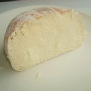 巨無霸雪藏奶酪麵包