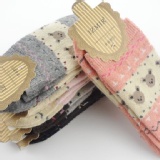 冬季加厚保暖兔羊毛女襪 可愛卡通女襪短襪子中筒襪 超多款式 特價：$49