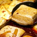 川味臭臭鍋 【低溫類】創新各種湯頭,DIY臭豆腐新吃法。【純素】