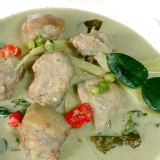 綠咖哩椰汁雞 特價：$99