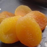 【黃金杏桃】《易買健康堅果零嘴坊》華麗外表包裹著高貴的香氣!不試絕對可惜喔~! 1包300g只要85元