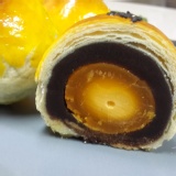 蛋黃酥