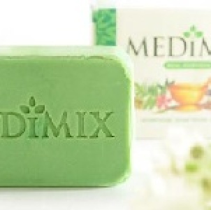 深綠草本美膚香皂 特價：$48