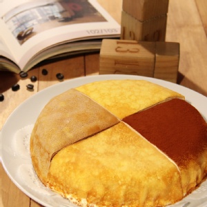 塔吉特綜合千層蛋糕(牛奶+巧克力+提拉米蘇+蕾雅起士)