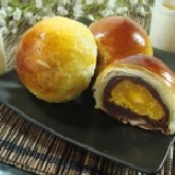 秋節禮盒 嚴選本店年度最暢銷單品，中部最好吃蛋黃酥，賣到缺貨的桃山，超好吃綠豆小月及芋頭酥~月底前4盒免運