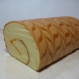 花紋瑞士捲 軟綿綿的蛋糕夾層為橘子果醬(長18.高7.5 寬10) 特價：$89