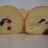 蔓越莓瑞士捲 天然健康的蔓越莓(長18cm.高7.5cm 寬10cm) 特價：$89