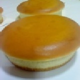 經典重乳酪 口感濕嫩滑順.清爽不膩 愛乳酪的您不要錯過 新品試賣 特價：$180