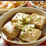 蒜香臭豆腐(4塊裝) 陽明大學學術研究發現豆腐含有健康益菌 特價：$120
