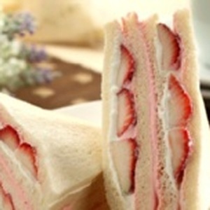 草莓三明治(四入) 