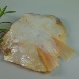 鱸魚下巴 ...抹鹽烤很讚喔*320-350g(5入)