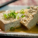 滷臭豆腐 特價：$50