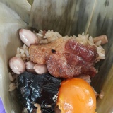 古早味蛋黃肉粽-(肉，香菇，菜圃，花生，蛋黃整顆)