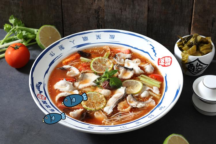 酸菜職人製作，酸菜魚。
