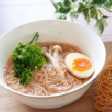 ■濃醇實在 古早蔥酥口味■ 天然低卡 ◆ 方便輕食 ◆ 超懷念古早味金絲麵— 幸福感動的家鄉味-4入 ★蔥酥湯頭香氣獨特濃郁，美味輕食。★慶祝榮獲【國家品質金牌獎】全面幸福分享特價專案實施中!!! 特價：$65