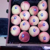 加州水蜜桃 特價：$2300