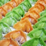 新莊林媽媽黑豬肉玉米蔬菜雙色水餃 大人喜歡.小朋友的最愛 特價:$100 新莊林媽媽黑豬肉玉米蔬菜雙色水餃 大人喜歡.小朋友的最愛 特價:$100