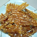 蜜汁芝麻魷魚片 批發價300g/半台斤(包) 另有小包裝120g/包/特價100元