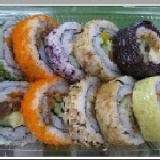 綜合花壽司 / 一盒 (10個) 特價：$120