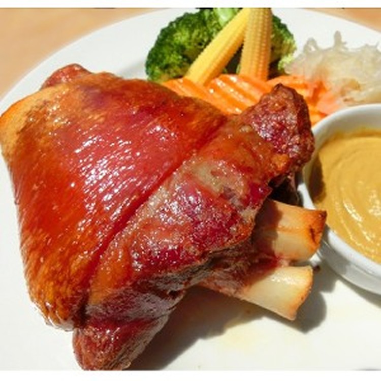 【實驗廚房】巨無霸特級規格！超美味脆皮德國豬腳 (限量3支)