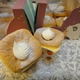 [衝店團獨享優惠]人氣北海道牛奶杯子蛋糕每盒特價$100元 (4入裝) 特價：$100