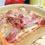 厚片土司披薩 - 酸菜培根
