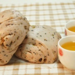 紅麴堅果饅頭 特價：$17