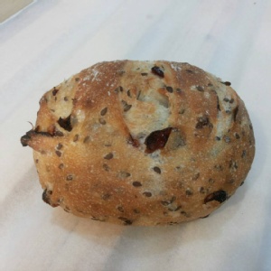 亞麻子蔓越莓歐式麵包