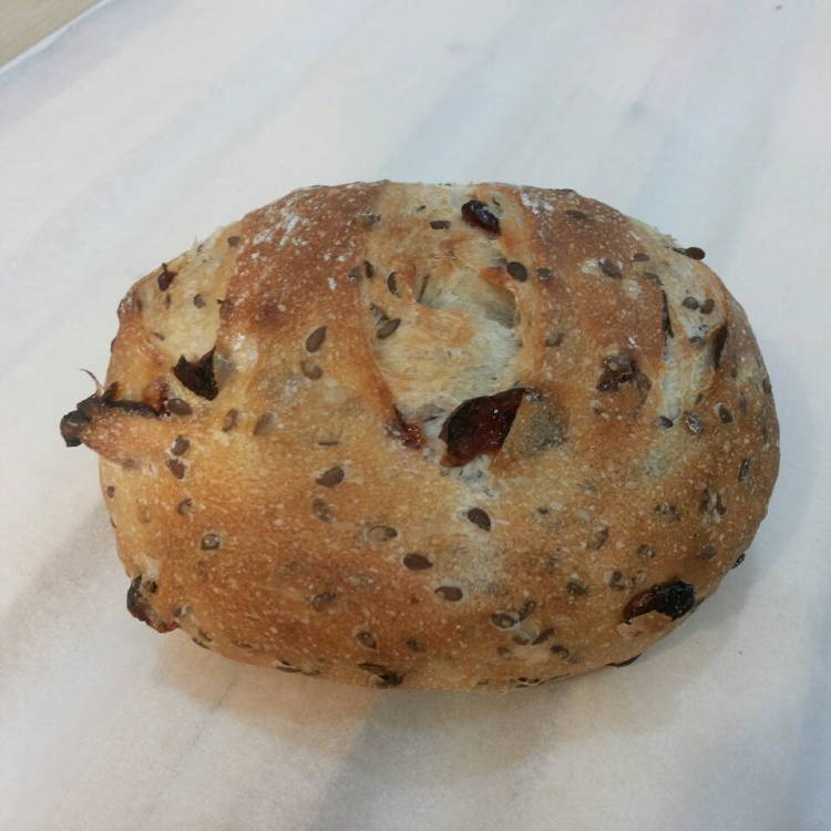 亞麻子蔓越莓歐式麵包