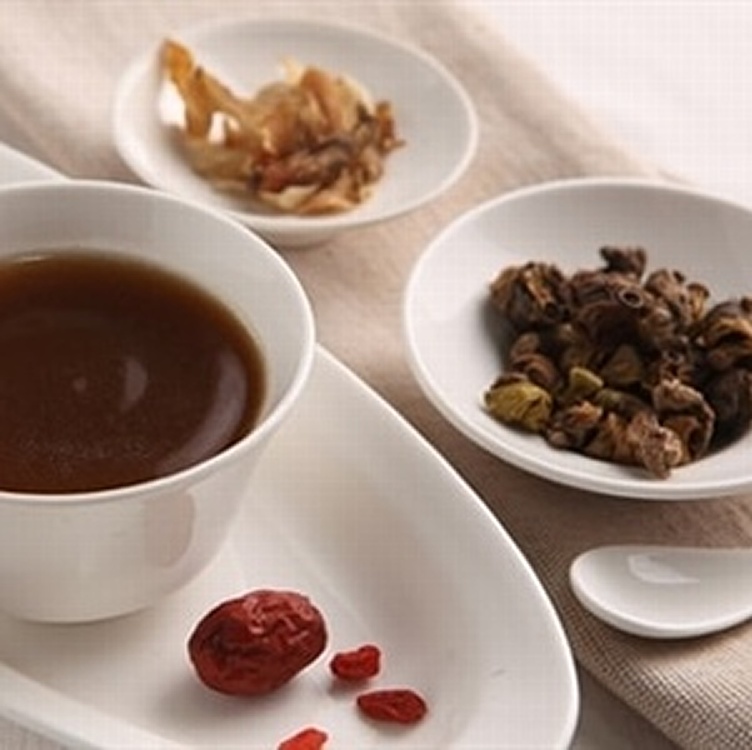 田原香石斛滴雞精